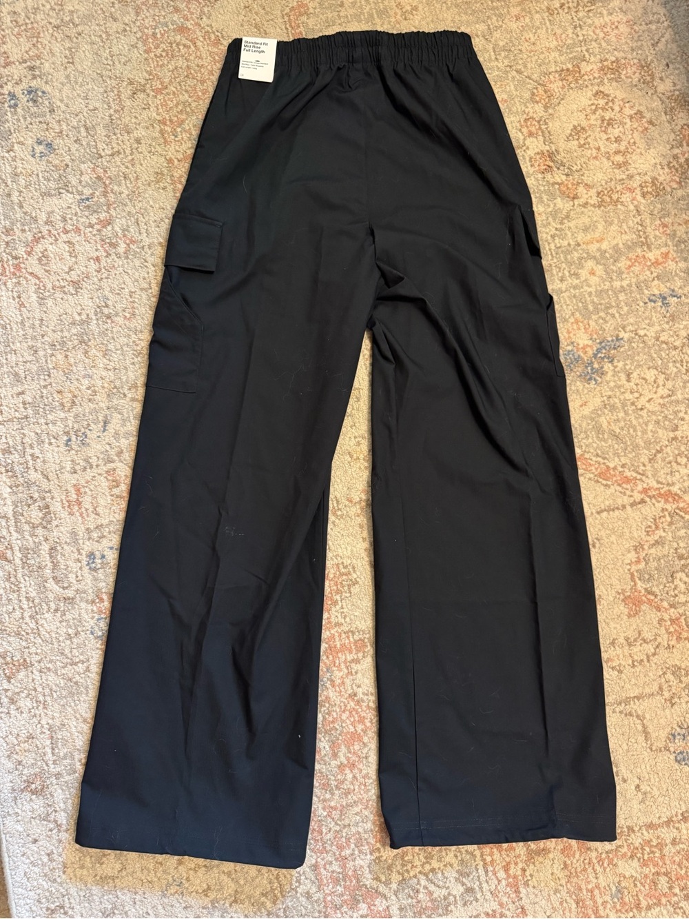 Nike Sportswear Women's Mid-Rise Oversized Woven Cargo Pants - Picture 2 of 6